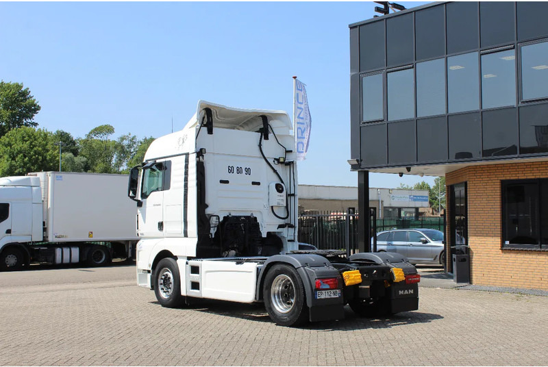 MAN TGX 18.500 * RETARDER * 4X2 * FULL SPOILER * - Cabeza tractora: foto 3 MAN TGX 18.500 * RETARDER * 4X2 * FULL SPOILER * - Cabeza tractora: foto 3