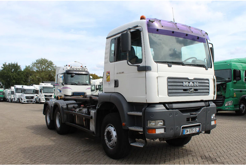 MAN TGA 26.360 * 6X4 * EURO 3 * - Camión con equipo de cable: foto 5 MAN TGA 26.360 * 6X4 * EURO 3 * - Camión con equipo de cable: foto 5