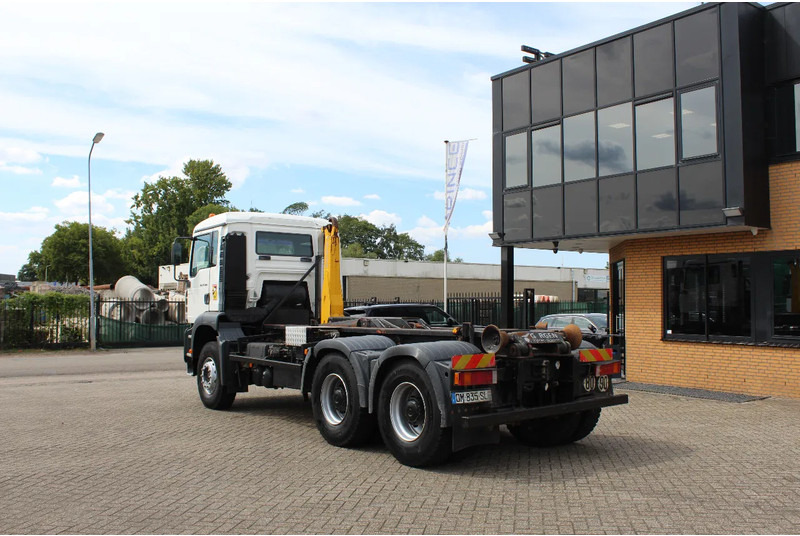 MAN TGA 26.360 * 6X4 * EURO 3 * - Camión con equipo de cable: foto 3 MAN TGA 26.360 * 6X4 * EURO 3 * - Camión con equipo de cable: foto 3