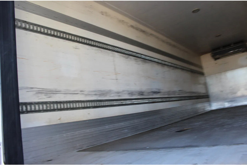 Camión frigorífico Renault Midlum 270 * EURO5 * 4X2 * CARRIER SUPRA 950 MT *: foto 15