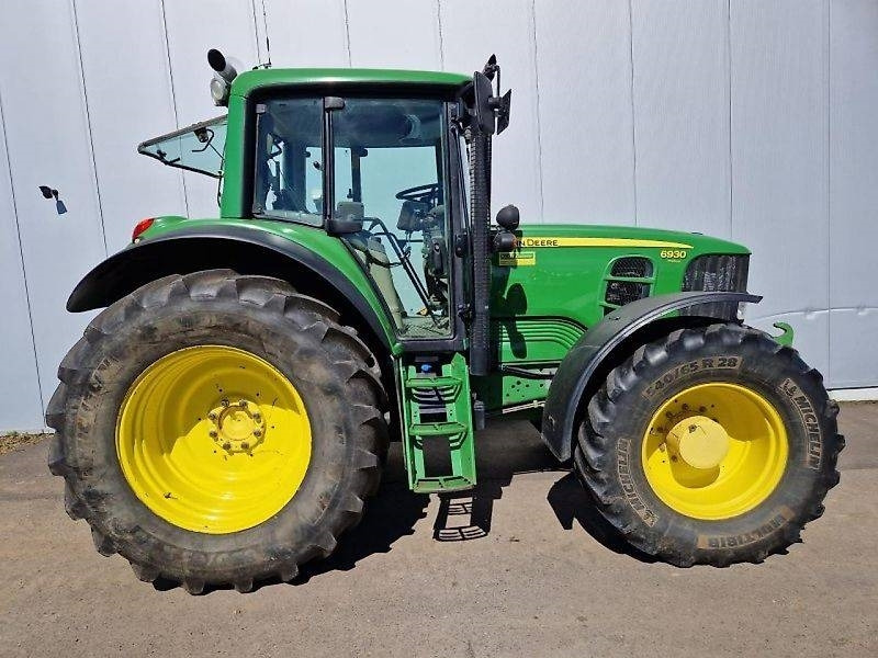 John Deere 6930 Premium AP - Tractor: foto 2 John Deere 6930 Premium AP - Tractor: foto 2