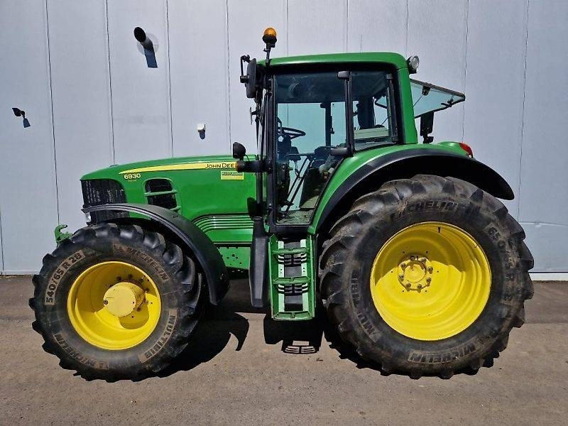 John Deere 6930 Premium AP - Tractor: foto 1 John Deere 6930 Premium AP - Tractor: foto 1