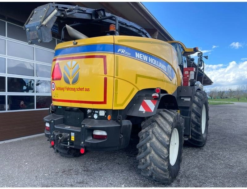 New Holland FR 700 - Cosechadora de forraje: foto 3 New Holland FR 700 - Cosechadora de forraje: foto 3