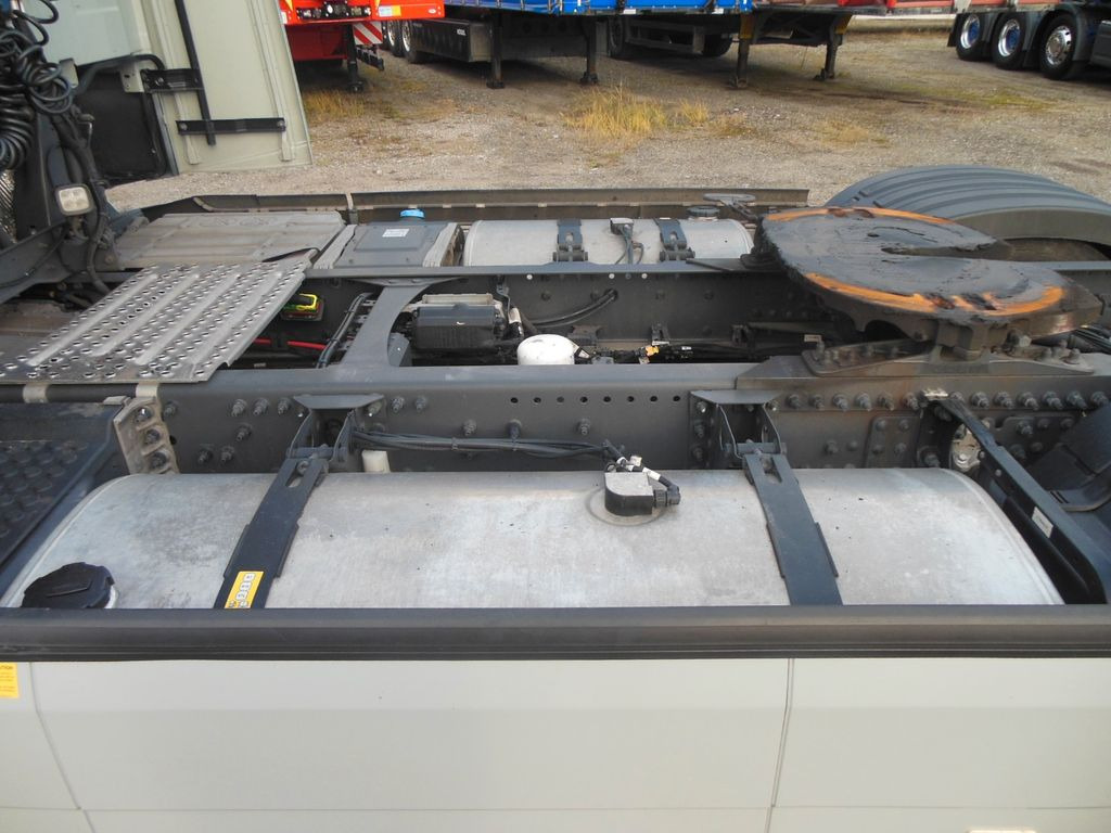 Volvo FH 13/460 TURBO COMPOUND,I-SAVE,I-PARK COOL,TOP - Cabeza tractora: foto 5 Volvo FH 13/460 TURBO COMPOUND,I-SAVE,I-PARK COOL,TOP - Cabeza tractora: foto 5