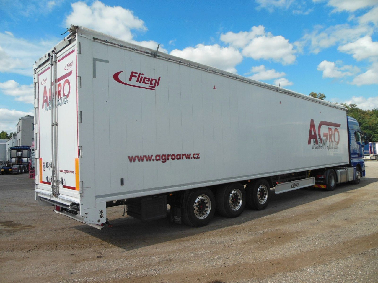 Fliegl SDS 390, 95m3, SAF, 2 STÜCK AM LAGER - Semirremolque piso movil: foto 4 Fliegl SDS 390, 95m3, SAF, 2 STÜCK AM LAGER - Semirremolque piso movil: foto 4