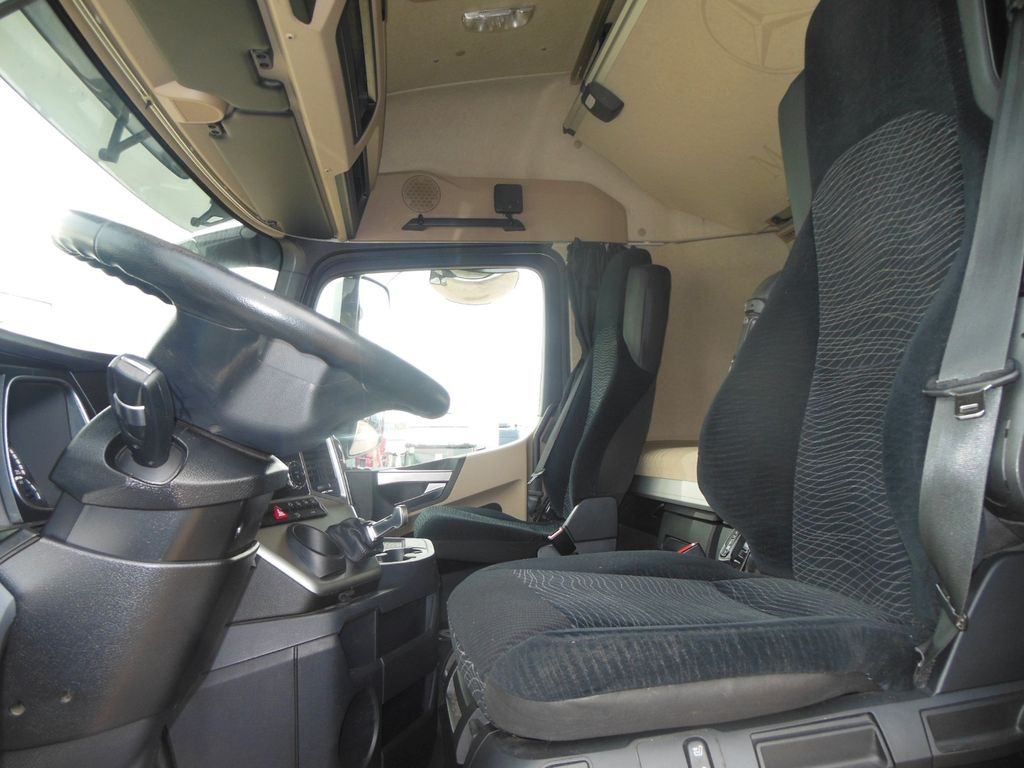 Camión lona Mercedes-Benz ACTROS 2546, 24 PALETTEN, LBW, ALU FELGEN, TOP!!: foto 19 Camión lona Mercedes-Benz ACTROS 2546, 24 PALETTEN, LBW, ALU FELGEN, TOP!!: foto 19