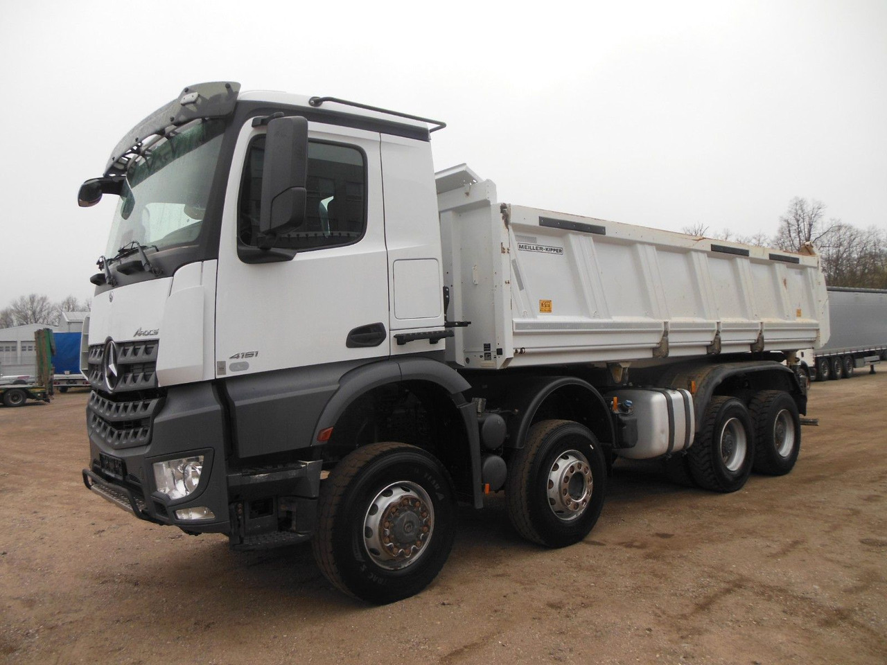 Mercedes-Benz AROCS 4151, 8X6, MEILLER, BORDMATIC, AHK - Camión volquete: foto 1 Mercedes-Benz AROCS 4151, 8X6, MEILLER, BORDMATIC, AHK - Camión volquete: foto 1