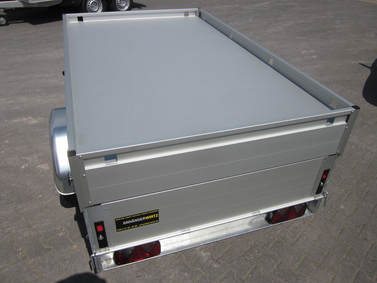ALUBOXX Deckelanhänger GTB 1200 HT 251x126x48cm (S) 1160kg - Remolque de coche: foto 4 ALUBOXX Deckelanhänger GTB 1200 HT 251x126x48cm (S) 1160kg - Remolque de coche: foto 4