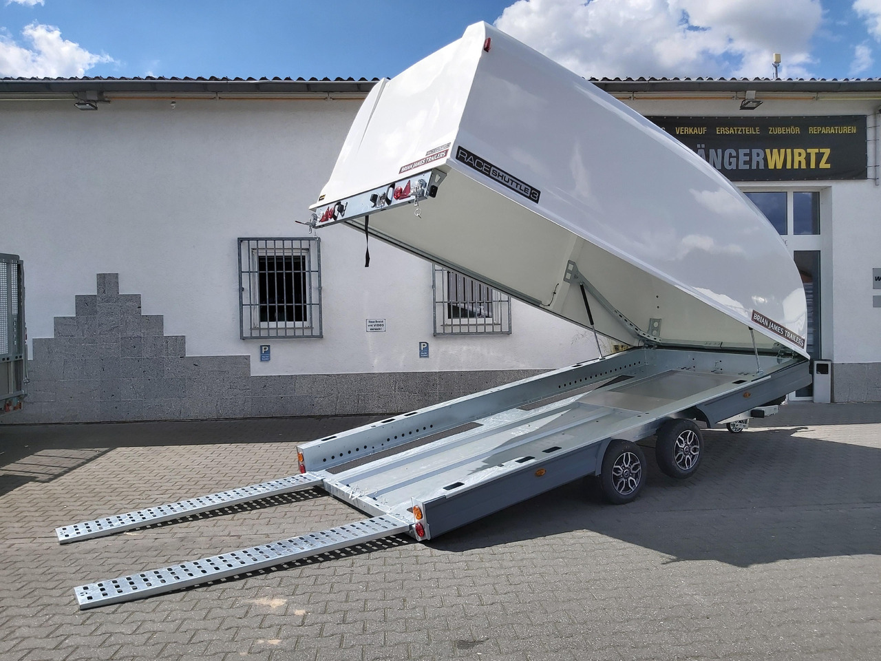BJT Race Shuttle 3 Transporter 470x195x160cm ankippbar Alufelgen black 100km/H 3000kg - Remolque portavehículos: foto 4 BJT Race Shuttle 3 Transporter 470x195x160cm ankippbar Alufelgen black 100km/H 3000kg - Remolque portavehículos: foto 4