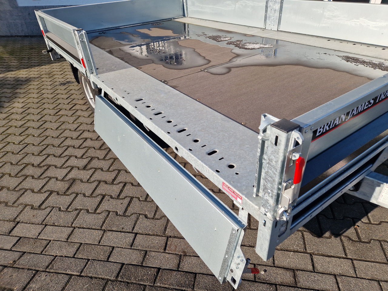 Brian James Trailer Connect 360x215x30cm Blackline Bordwände LED 12" (L) 3500kg - Remolque caja abierta: foto 3 Brian James Trailer Connect 360x215x30cm Blackline Bordwände LED 12" (L) 3500kg - Remolque caja abierta: foto 3