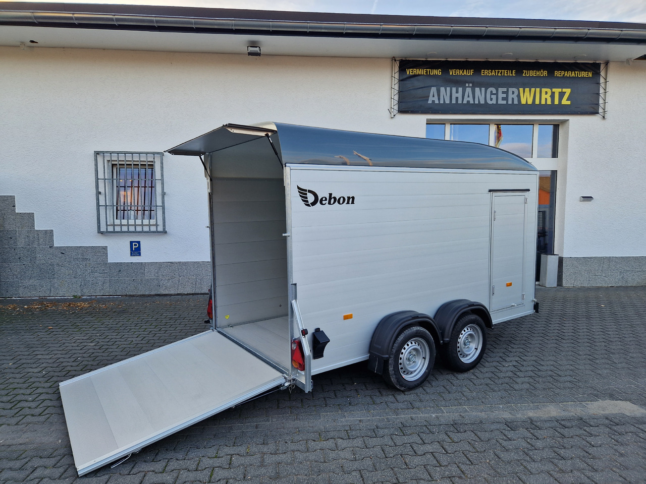 Cargo Roadster 500 XL 365x166x198cm Alu Poly irongrey Seitentür 2600kg Pullman 100km/H Modell 09.24 - Remolque de coche: foto 1 Cargo Roadster 500 XL 365x166x198cm Alu Poly irongrey Seitentür 2600kg Pullman 100km/H Modell 09.24 - Remolque de coche: foto 1