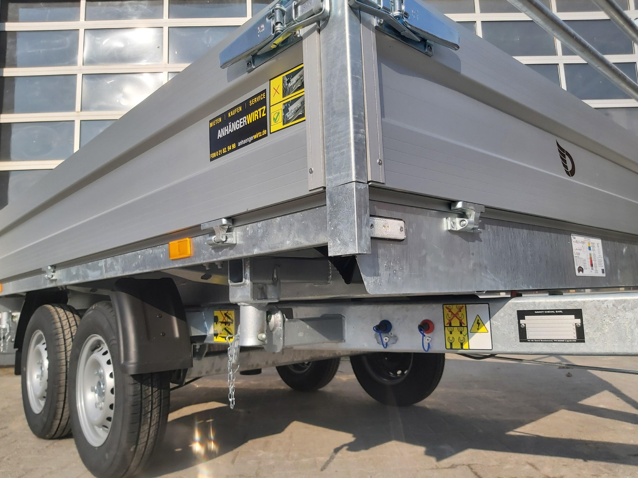 Cheval Liberte Debon Kipper PW 2.4 Basic Elektro 305x180x35cm 2600kg Modell 2024 - Remolque volquete: foto 4 Cheval Liberte Debon Kipper PW 2.4 Basic Elektro 305x180x35cm 2600kg Modell 2024 - Remolque volquete: foto 4