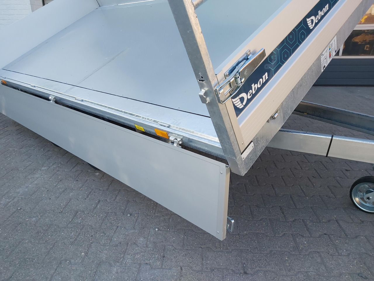 Cheval Liberte Kipper PW 3.6 Elektro Profi Rampen Stützen 360x180x35 3500kg Top Aktion - Remolque volquete: foto 5 Cheval Liberte Kipper PW 3.6 Elektro Profi Rampen Stützen 360x180x35 3500kg Top Aktion - Remolque volquete: foto 5