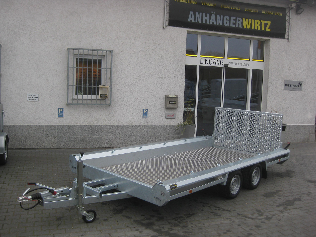 HULCO TERRAX Aluboden 394x180x27cm Heckrampe 150cm (XL) 3500kg - Remolque porta maquinaria: foto 2 HULCO TERRAX Aluboden 394x180x27cm Heckrampe 150cm (XL) 3500kg - Remolque porta maquinaria: foto 2