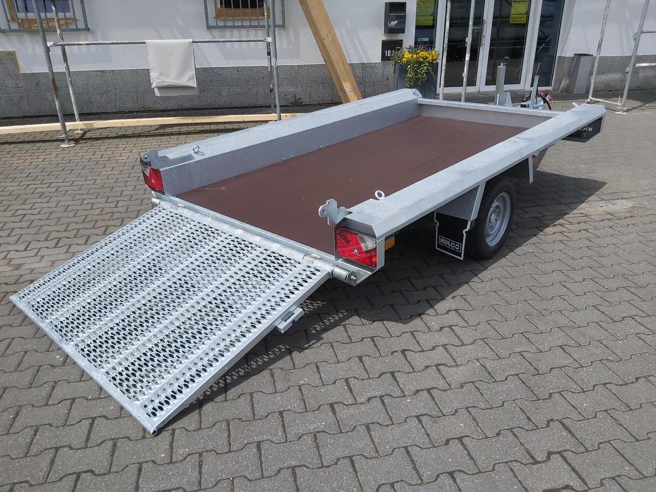 HULCO TERRAX Basic 294x150x27cm Heckrampe 100cm (M) 12" 1800kg - Remolque porta maquinaria: foto 1 HULCO TERRAX Basic 294x150x27cm Heckrampe 100cm (M) 12" 1800kg - Remolque porta maquinaria: foto 1