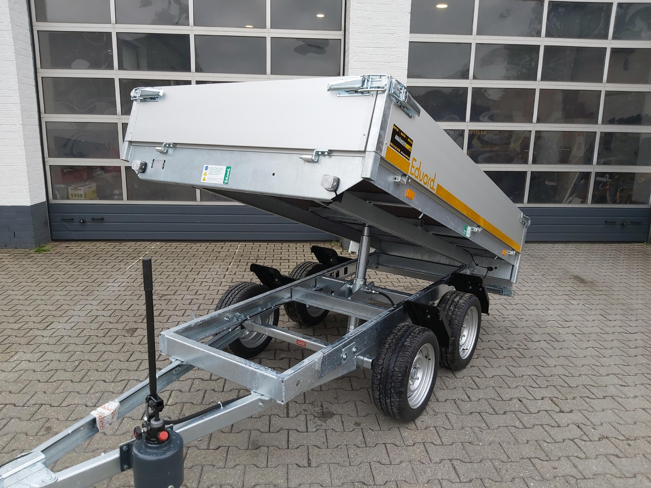 Heck Kipper 260x150x30cm Lfh: 63 cm (S) 750kg Tandem ungebremst Januar Aktion - Remolque volquete: foto 3 Heck Kipper 260x150x30cm Lfh: 63 cm (S) 750kg Tandem ungebremst Januar Aktion - Remolque volquete: foto 3