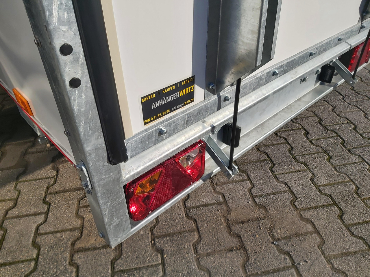 Caravana Kargo Camp TFS S Midi+ 320x150x180cm aero Seitentür Rampe Fenster+ 230V 12V 750kg Bremse 100km/H: foto 15