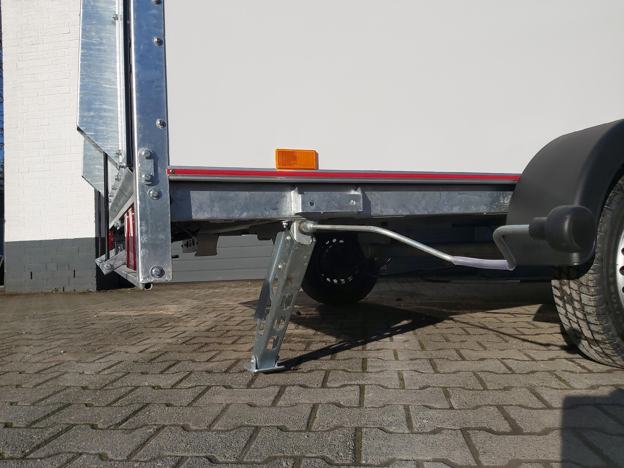 Caravana Kargo Camp TFS S Midi+ 320x150x180cm aero Seitentür Rampe Fenster+ 230V 12V 750kg Bremse 100km/H: foto 9