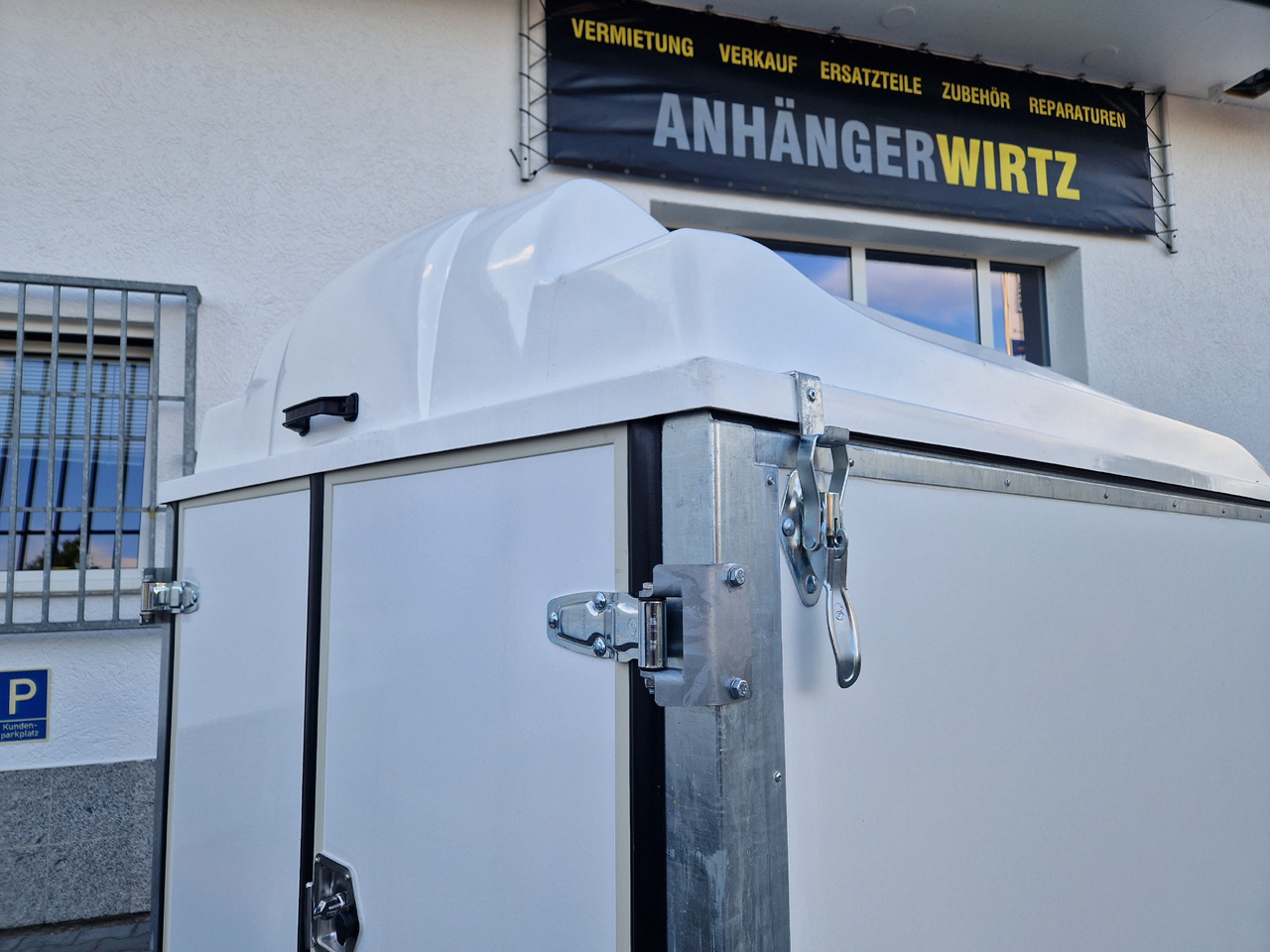 Kargo Deckel TFDL 250.00 U 245x130x140cm Hecktüren Stützen (S) 100km/H 750kg - Remolque de coche: foto 3 Kargo Deckel TFDL 250.00 U 245x130x140cm Hecktüren Stützen (S) 100km/H 750kg - Remolque de coche: foto 3