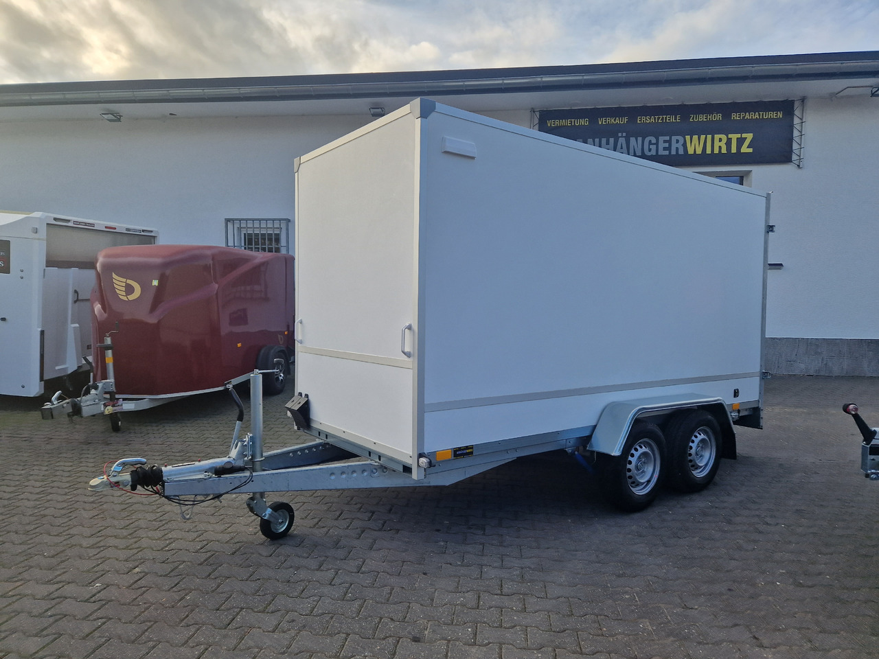 Kargo F2736HTD 358x146x180cm Zurrsystem (L) 2700kg 100km/H Modell 2025 - Remolque caja cerrada: foto 1 Kargo F2736HTD 358x146x180cm Zurrsystem (L) 2700kg 100km/H Modell 2025 - Remolque caja cerrada: foto 1