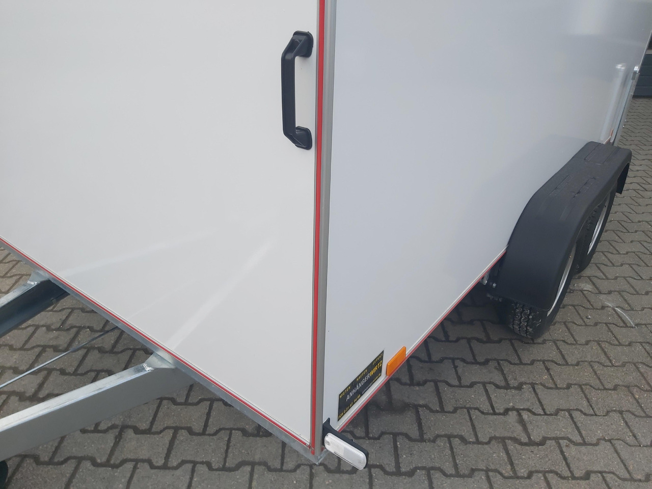 Remolque caja cerrada Koffer TFS 360T.01 2700 360x200x210cm aero Heckrampe Zurrsystem (L) 100km/h 2700kg: foto 13