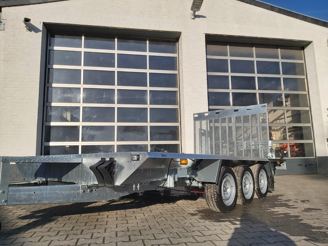 Remolque porta maquinaria Martz Maschinentransporter BUILDER XL Bau-3 3500/3 400x180x30cm Auffahrklappe Tridem (XL) 3500kg: foto 9 Remolque porta maquinaria Martz Maschinentransporter BUILDER XL Bau-3 3500/3 400x180x30cm Auffahrklappe Tridem (XL) 3500kg: foto 9