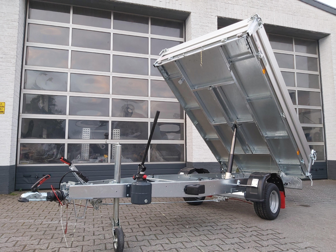 Pongratz Kipper RK 2600/15 G-AL 260x151x36cm Stahlboden Pendelklappe 10" 1500kg Aktion - Remolque volquete: foto 2 Pongratz Kipper RK 2600/15 G-AL 260x151x36cm Stahlboden Pendelklappe 10" 1500kg Aktion - Remolque volquete: foto 2