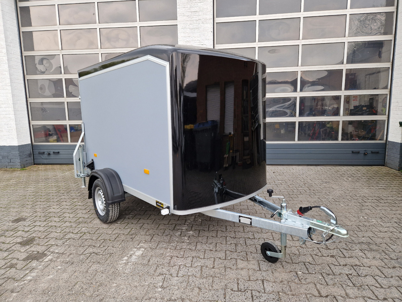 Roadster Sport C255 252x125x154cm aero Wood silver Poly black Rampekombi (S) 750kg Abverkauf - Remolque de coche: foto 2 Roadster Sport C255 252x125x154cm aero Wood silver Poly black Rampekombi (S) 750kg Abverkauf - Remolque de coche: foto 2