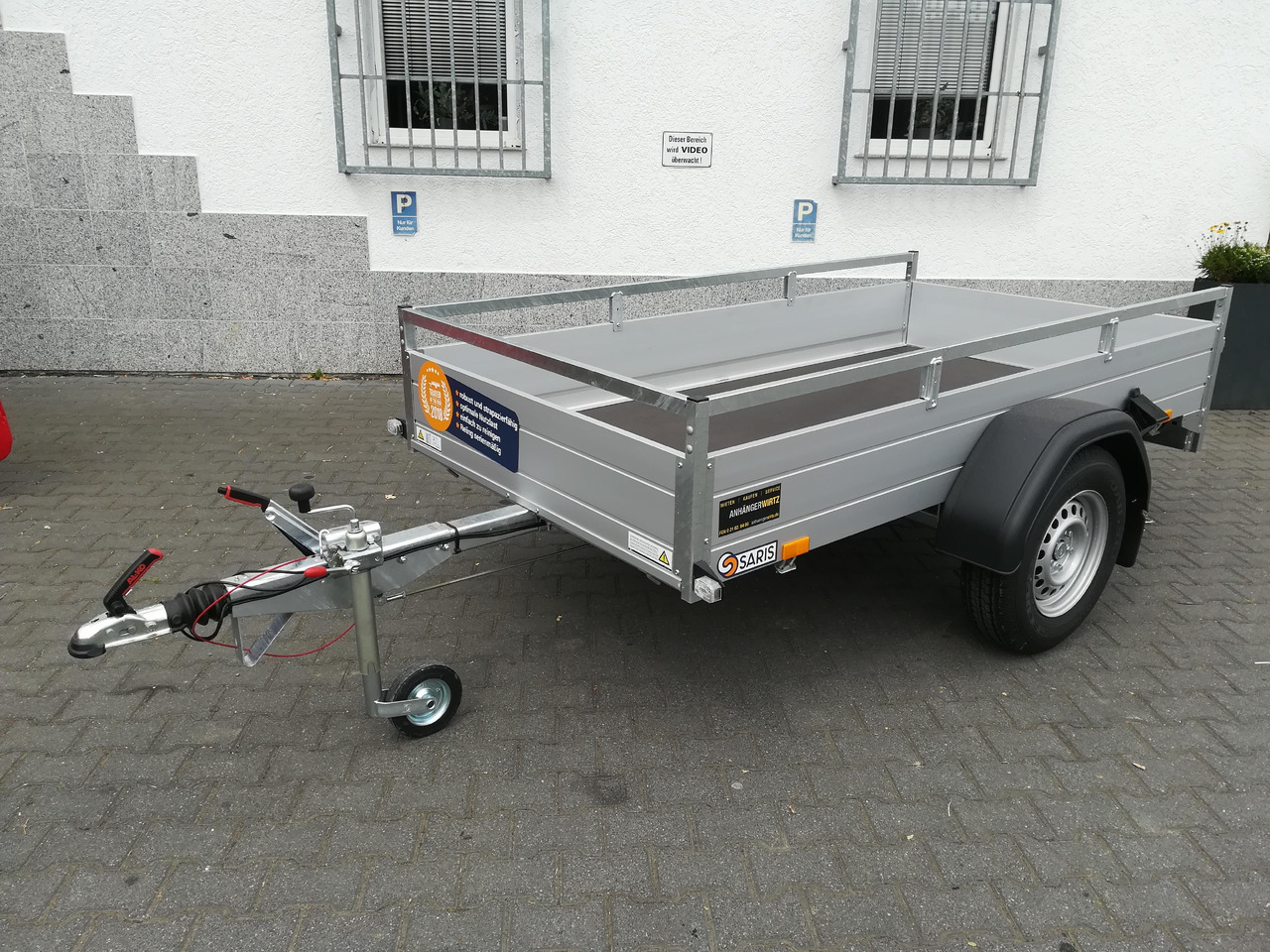 Saris Anhänger DV135 McAlu Pro MP 255x133x43cm (S) 1350kg Online Aktion Modell 2024 - Remolque de coche: foto 2 Saris Anhänger DV135 McAlu Pro MP 255x133x43cm (S) 1350kg Online Aktion Modell 2024 - Remolque de coche: foto 2