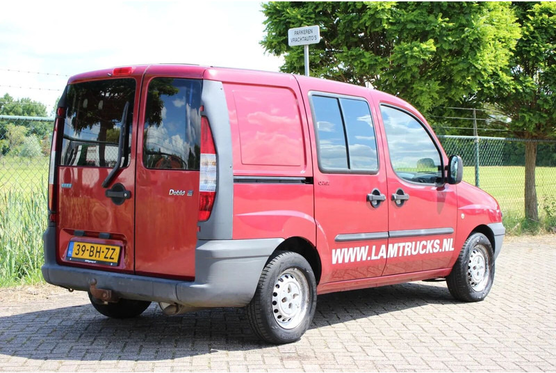 Fiat Doblò Cargo 1.9 JTD SCHUIFDEUR - Furgón: foto 5 Fiat Doblò Cargo 1.9 JTD SCHUIFDEUR - Furgón: foto 5