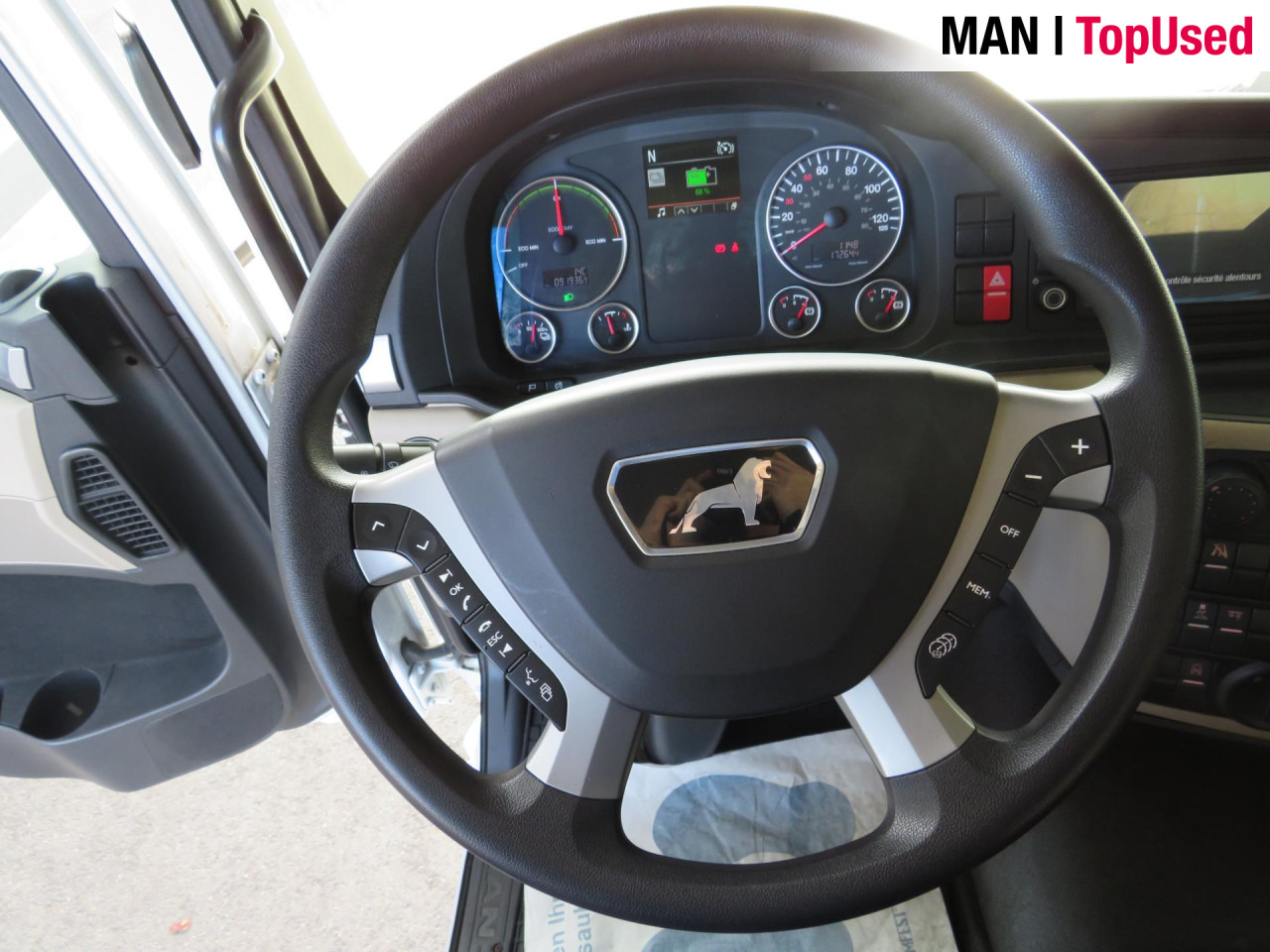 MAN eTGM 26.360 E 6X2-4 LL Kühlkoffer Klima Luftfeder - Camión frigorífico, Camión eléctrico: foto 5 MAN eTGM 26.360 E 6X2-4 LL Kühlkoffer Klima Luftfeder - Camión frigorífico, Camión eléctrico: foto 5