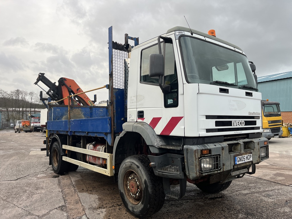 Iveco EuroTrakker 180E27 4x4 Rigid - Camión caja abierta: foto 2 Iveco EuroTrakker 180E27 4x4 Rigid - Camión caja abierta: foto 2