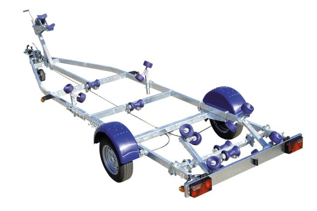 Brenderup Brenderup Premium Bootsanhänger 181300B SRX mit Superrollen, 1,3 to. 5,5m/ 18 Fuß - Remolque para barco: foto 1 Brenderup Brenderup Premium Bootsanhänger 181300B SRX mit Superrollen, 1,3 to. 5,5m/ 18 Fuß - Remolque para barco: foto 1