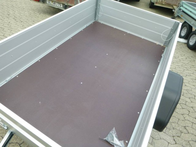 Brenderup Tieflader 2205AUB750 Alu 2030 x 1280 x 400 mm - Remolque de coche: foto 3 Brenderup Tieflader 2205AUB750 Alu 2030 x 1280 x 400 mm - Remolque de coche: foto 3