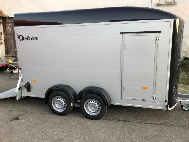 Cheval Liberte Debon Roadster 500 XL Alu + Türe 2600 kg, 100 km/h, 379x169x202cm - Remolque caja cerrada: foto 1 Cheval Liberte Debon Roadster 500 XL Alu + Türe 2600 kg, 100 km/h, 379x169x202cm - Remolque caja cerrada: foto 1