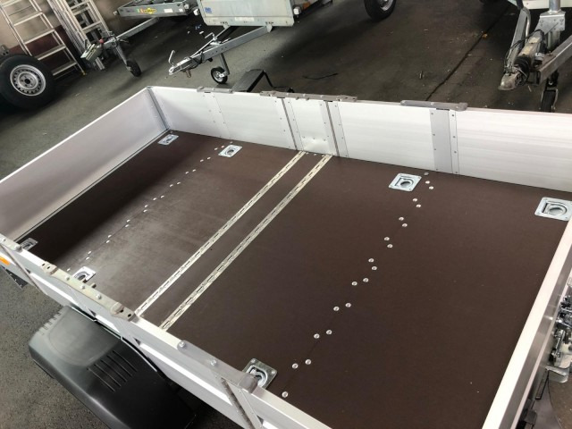 Faltos Pureline Vorteilsaktion, 750 kg, 2420 x 1420 x 300 mm - Remolque de coche: foto 5 Faltos Pureline Vorteilsaktion, 750 kg, 2420 x 1420 x 300 mm - Remolque de coche: foto 5