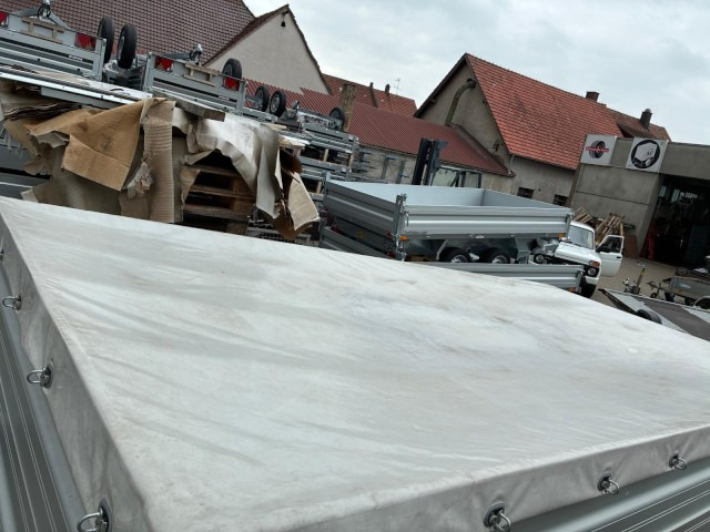 Humbaur 3-Seitenkipper HTK 3500.41 Alu mit BW-Aufsatz, 4100 x 2100 x 350 mm, 3,5 to. - Remolque volquete: foto 5 Humbaur 3-Seitenkipper HTK 3500.41 Alu mit BW-Aufsatz, 4100 x 2100 x 350 mm, 3,5 to. - Remolque volquete: foto 5