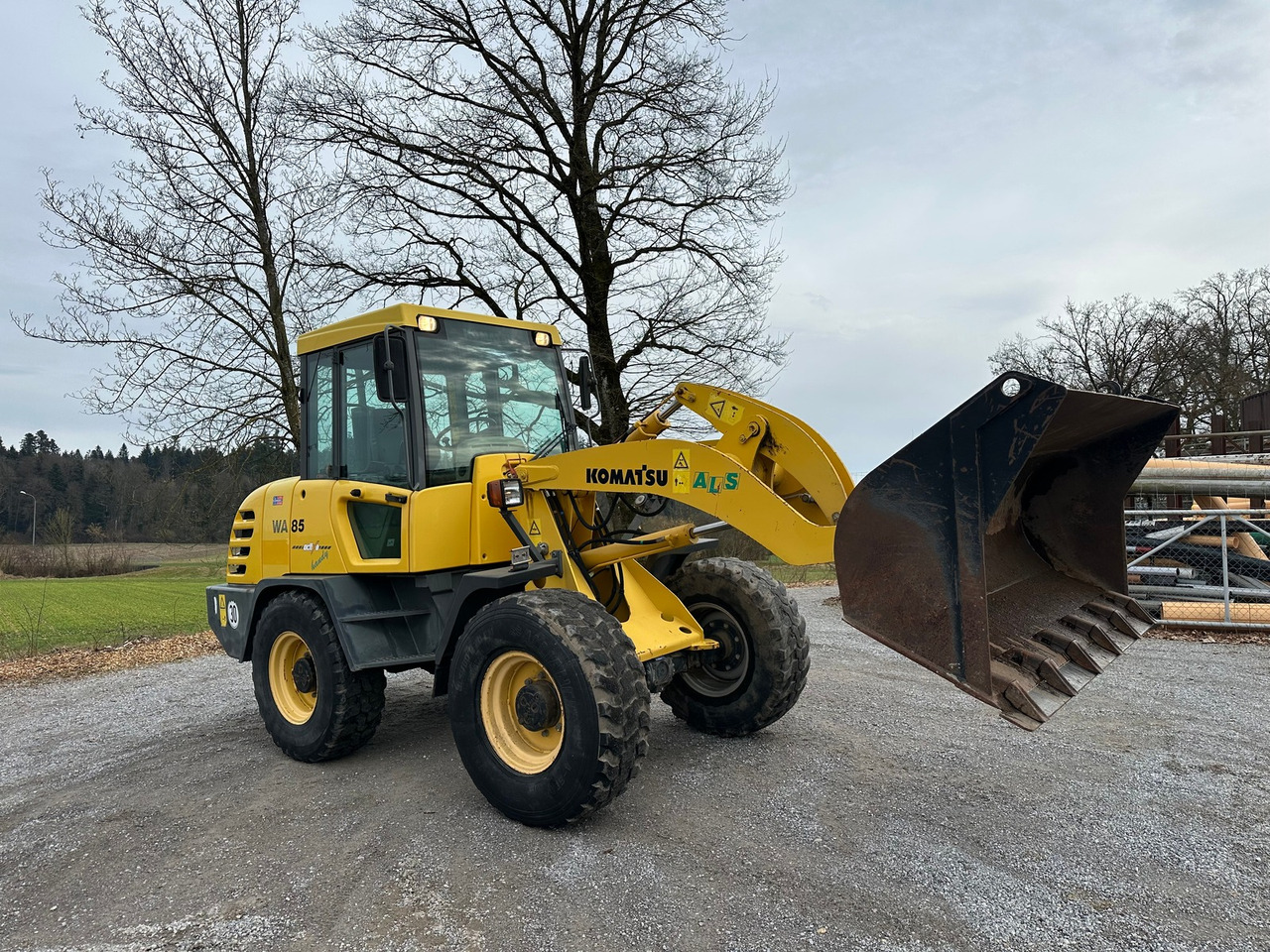 KOMATSU WA 85 3 - Cargadora de ruedas: foto 2 KOMATSU WA 85 3 - Cargadora de ruedas: foto 2