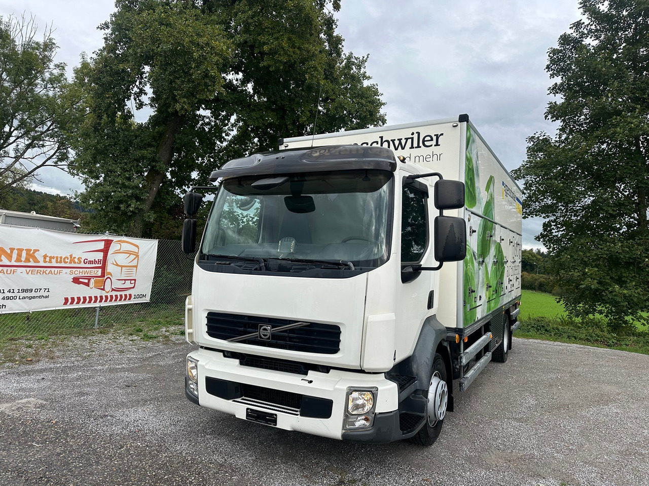 Camión frigorífico VOLVO Volvo FLL 240 4x2 Tiefkühler: foto 1