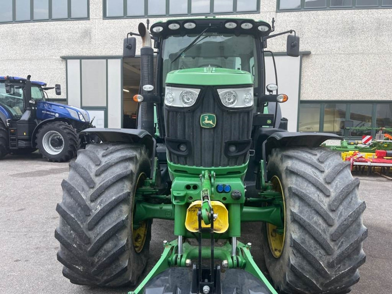 John Deere 6210 R AutoPower - Tractor: foto 2 John Deere 6210 R AutoPower - Tractor: foto 2