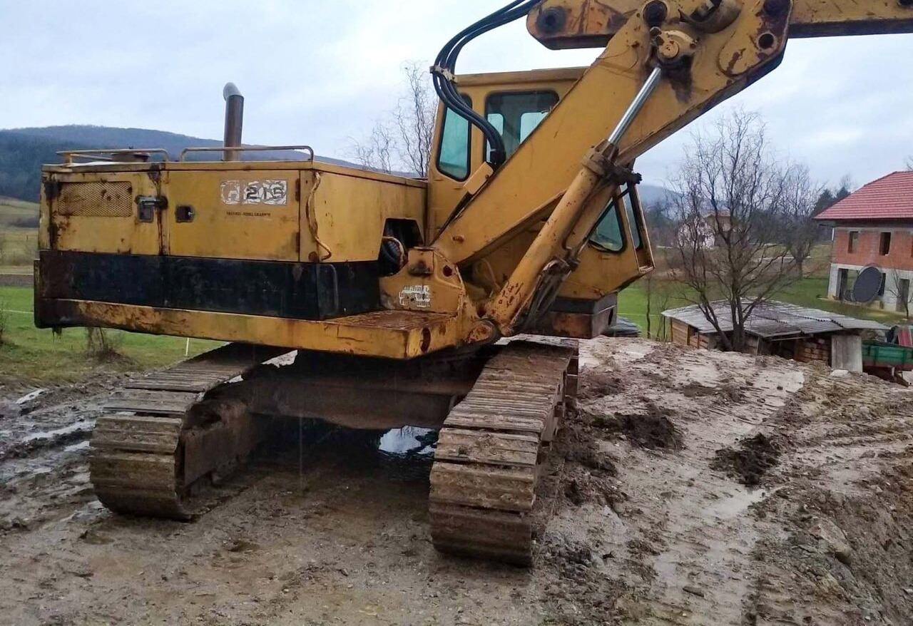 Caterpillar 215 - Excavadora de cadenas: foto 2 Caterpillar 215 - Excavadora de cadenas: foto 2