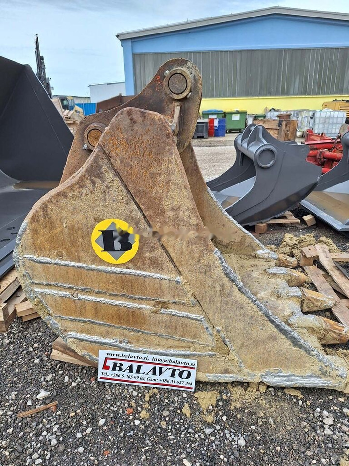 Digging bucket 1300 mm - Cazo para excavadora: foto 1 Digging bucket 1300 mm - Cazo para excavadora: foto 1