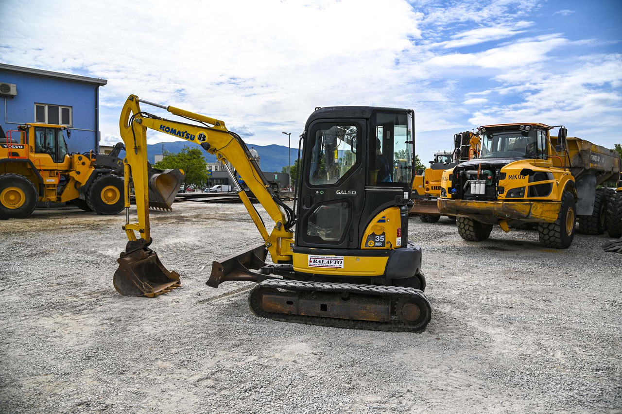 Komatsu PC35MR-2 - Miniexcavadora: foto 4 Komatsu PC35MR-2 - Miniexcavadora: foto 4