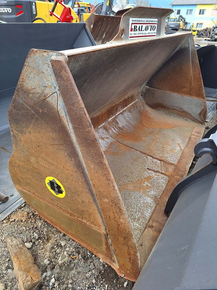 Loader bucket 2880 mm BOE - Cazo cargador: foto 4 Loader bucket 2880 mm BOE - Cazo cargador: foto 4