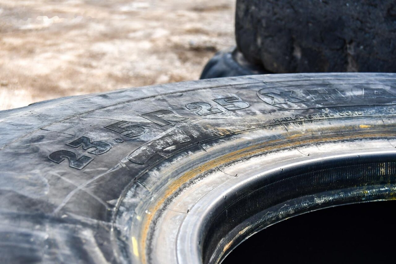 Neumático para Cargadora de ruedas Michelin 23.5R25: foto 7