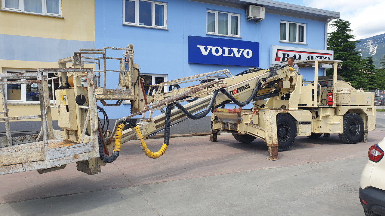 Normet Himec 9905 BT - Maquinaria para minería: foto 5 Normet Himec 9905 BT - Maquinaria para minería: foto 5