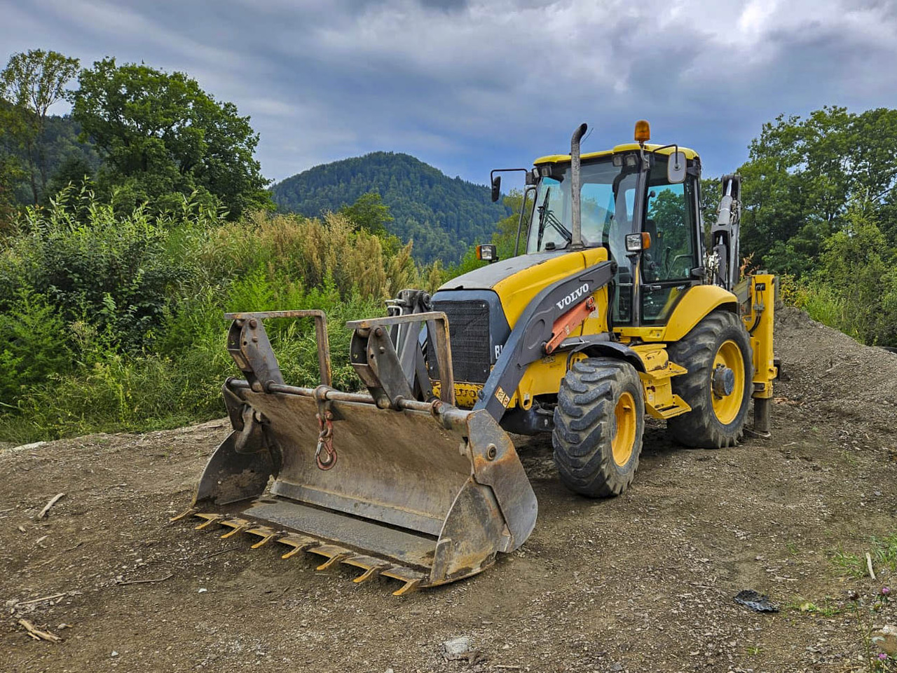 VOLVO BL71 - Retroexcavadora: foto 2 VOLVO BL71 - Retroexcavadora: foto 2