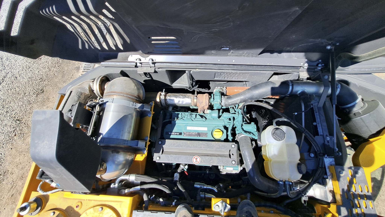 Excavadora de ruedas VOLVO EWR150E: foto 12