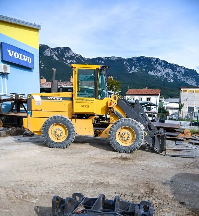 Volvo 11157386 for Volvo L70H, L90H - Acoplamiento rápido para Cargadora de ruedas: foto 4 Volvo 11157386 for Volvo L70H, L90H - Acoplamiento rápido para Cargadora de ruedas: foto 4