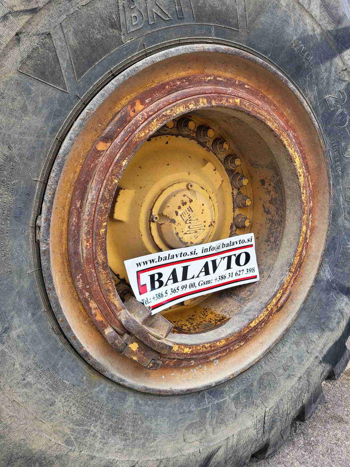 Volvo rims - Llanta para Cargadora: foto 4 Volvo rims - Llanta para Cargadora: foto 4